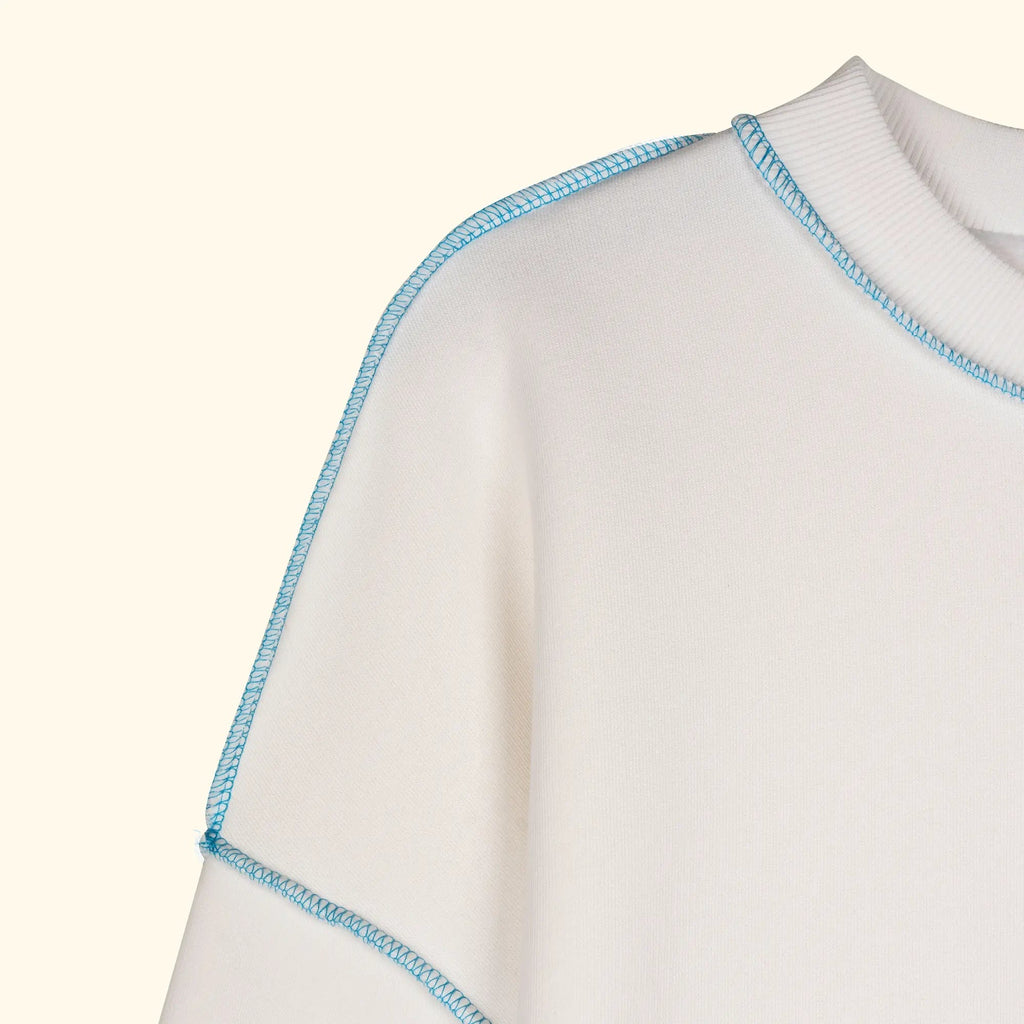 Kadın Beyaz-Mavi Kontrast Dikişli Oversize Salaş Sweatshirt - 3