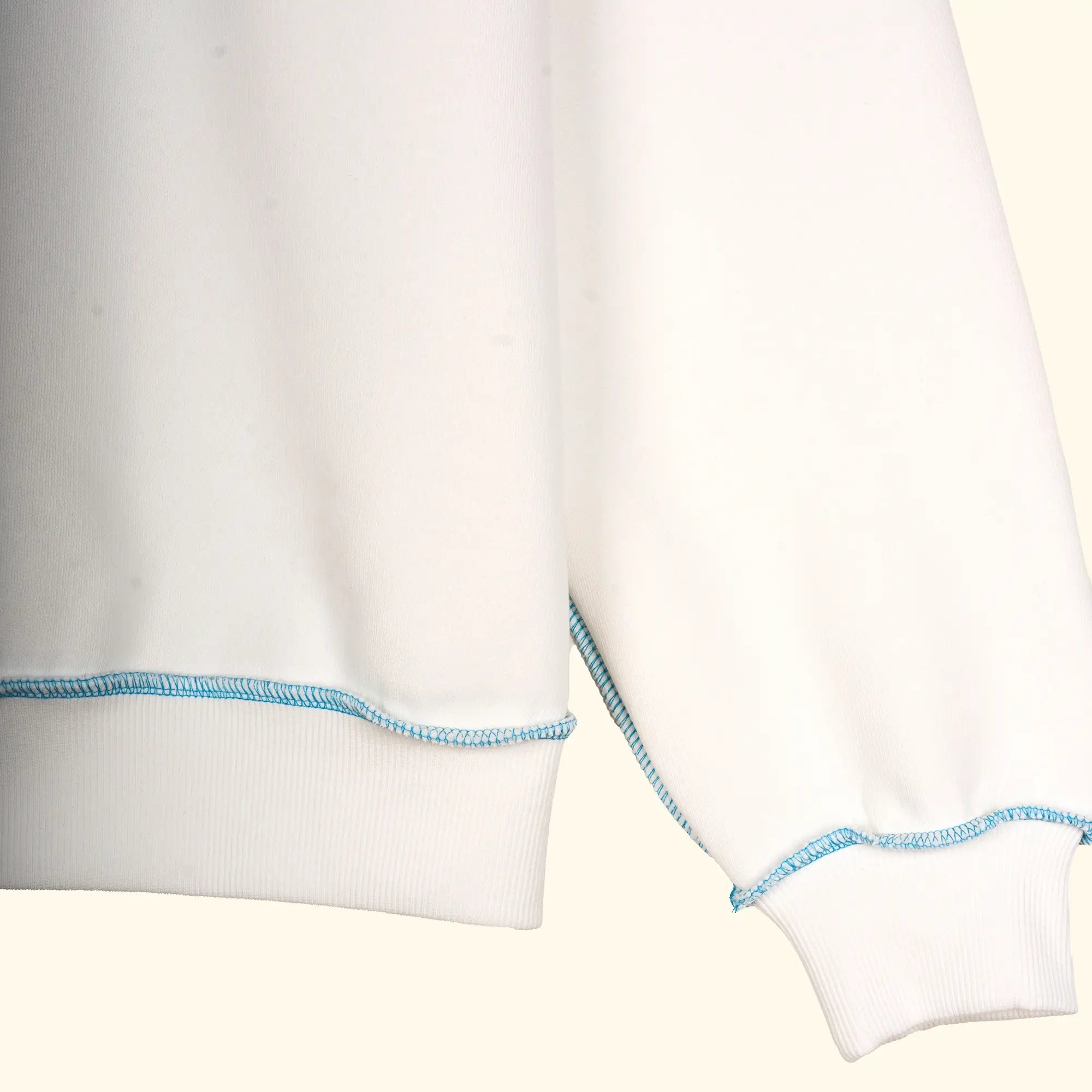 Kadın Beyaz-Mavi Kontrast Dikişli Oversize Salaş Sweatshirt - 4