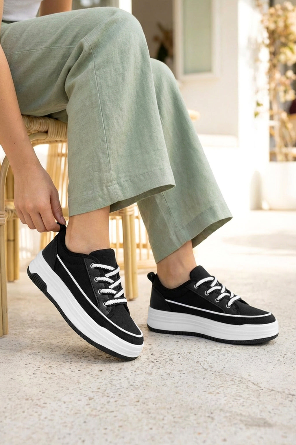 DS Opal Siyah Beyaz Kadın Sneaker