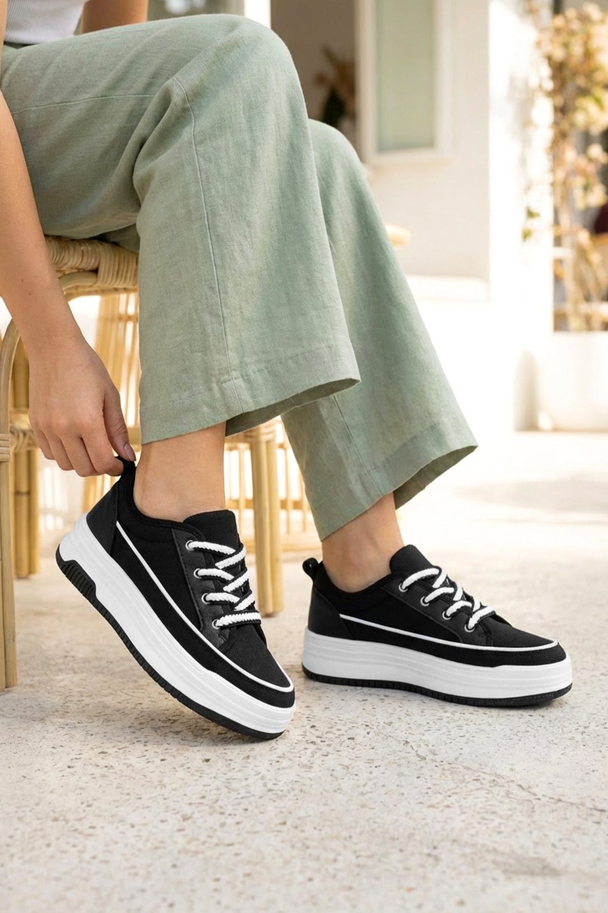 DS Opal Siyah Beyaz Kadın Sneaker