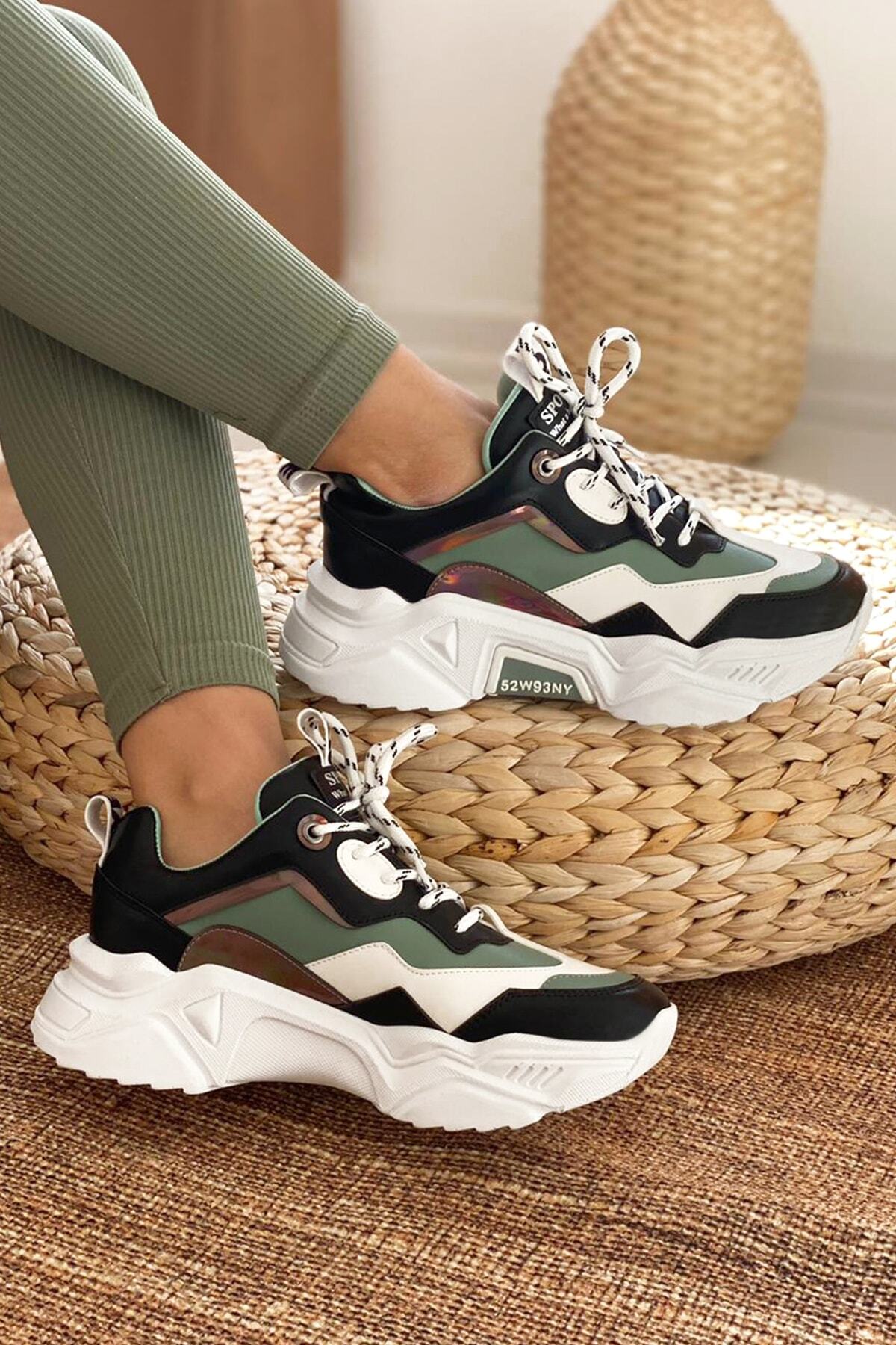 Kadın Siyah Beyaz Sneaker