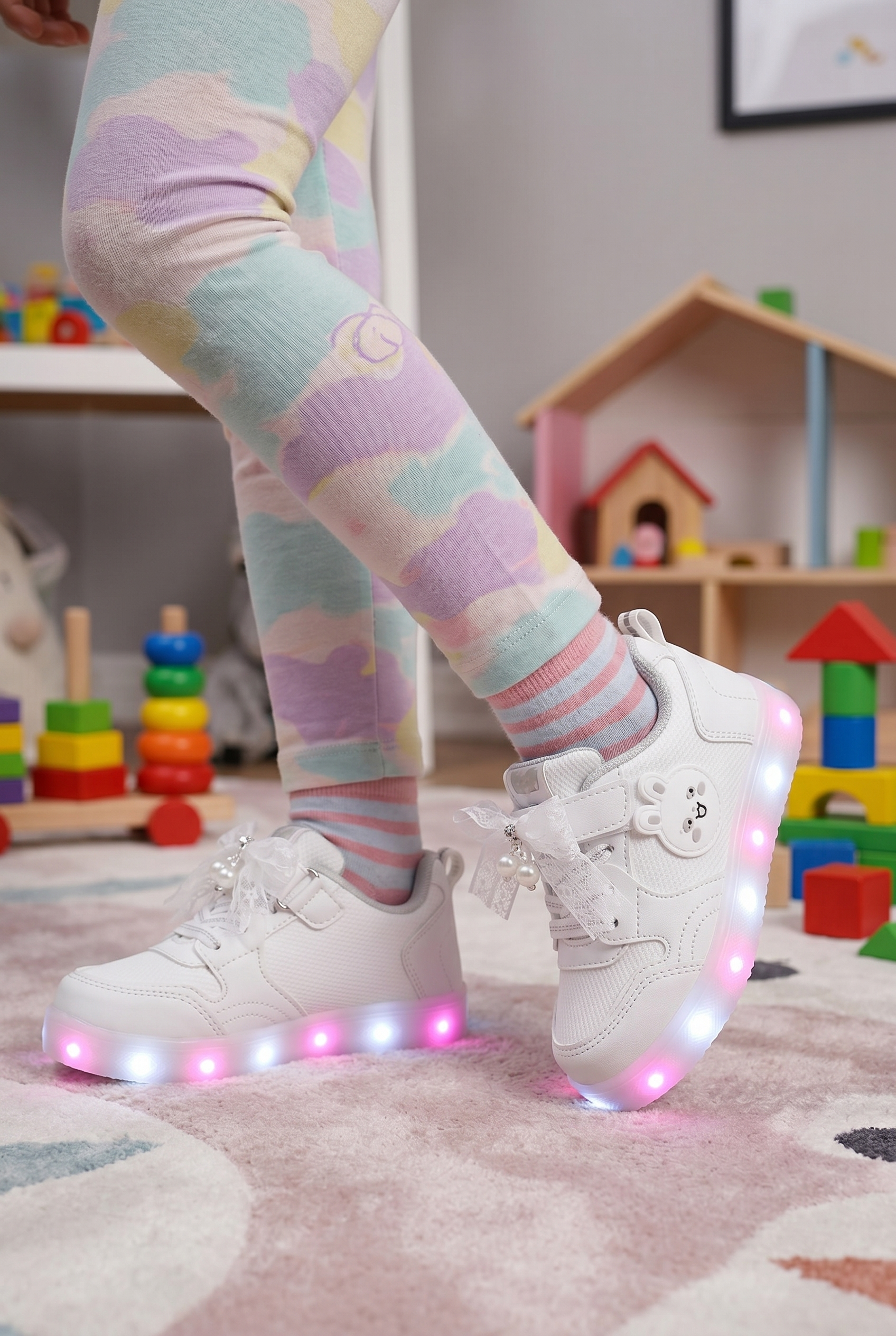 Çocuk Beyaz Sneaker Işıklı Spor Ayakkabı 2026 - Kids DS Chen